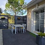 Appart Au Calme Avec Acces A La Piscine Partagee De 18H30 A 21H00 Uniquement